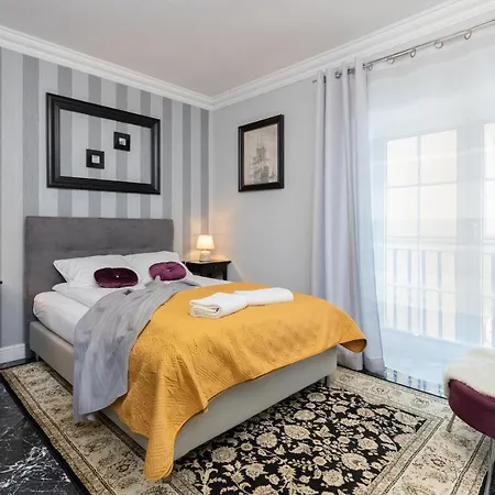 Pod Neptunem By Renters * Gdansk