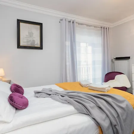 Pod Neptunem By Renters *