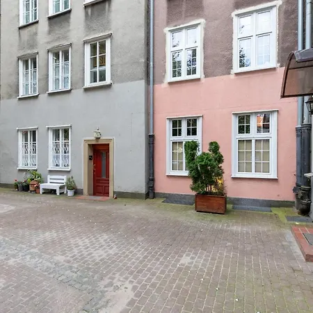 Pod Neptunem By Renters Apartment