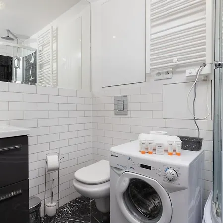 Pod Neptunem By Renters *
