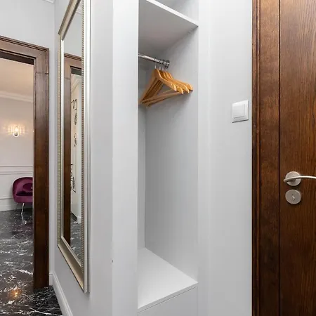 Pod Neptunem By Renters